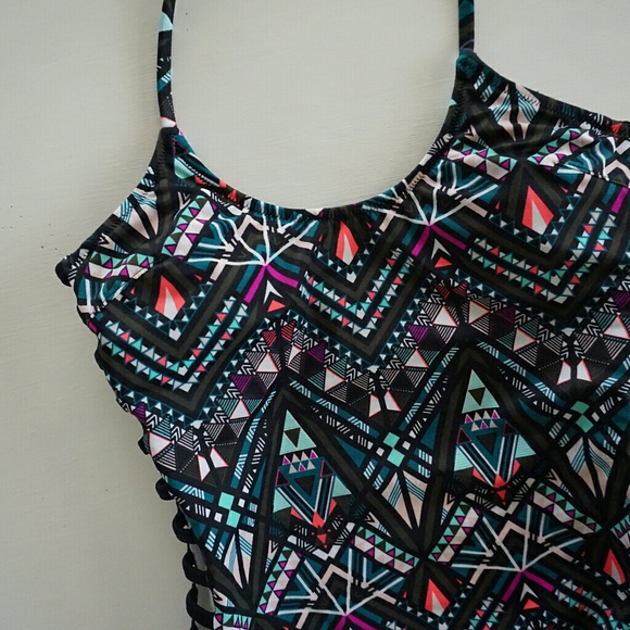 FLASH SALE! VICTORIA'S SECRET PINK CAGED ONE PIECE - Picture 3 of 7